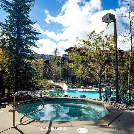 Poolside Pines Suite